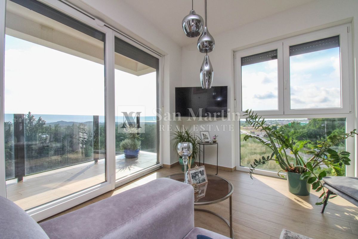 Parenzo, dintorni – appartamento di lusso con vista mare