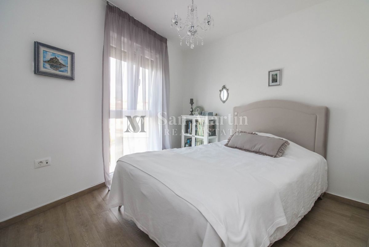 Parenzo, dintorni – appartamento di lusso con vista mare