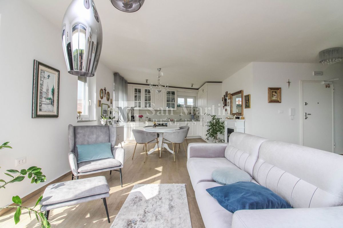 Parenzo, dintorni – appartamento di lusso con vista mare