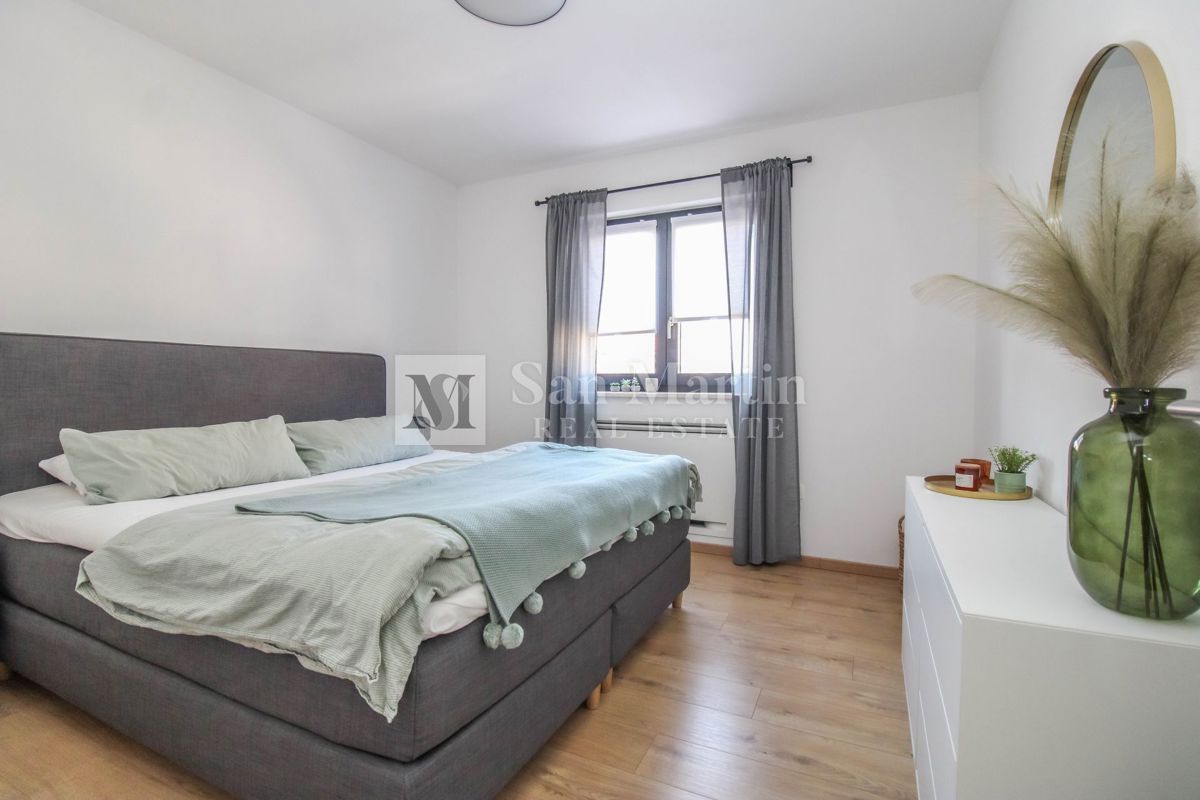 Istria, Parenzo - appartamento moderno in ottima posizione