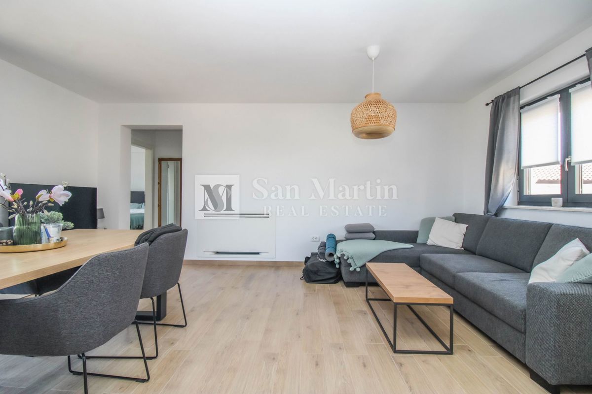 Istria, Parenzo - appartamento moderno in ottima posizione