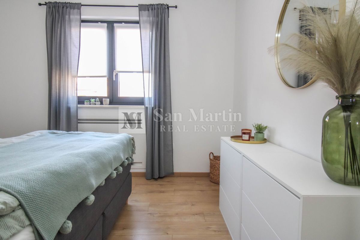 Istria, Parenzo - appartamento moderno in ottima posizione