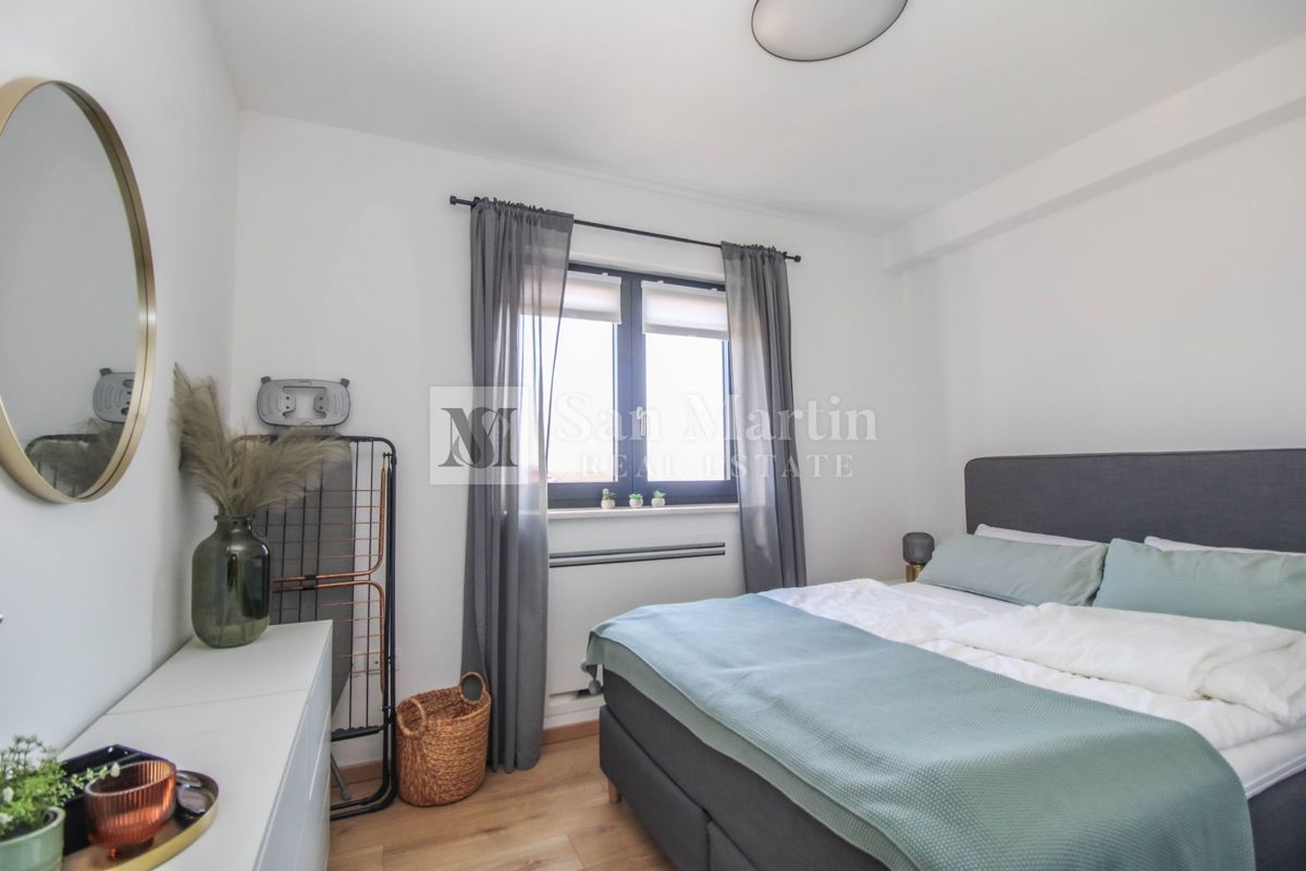 Istria, Parenzo - appartamento moderno in ottima posizione