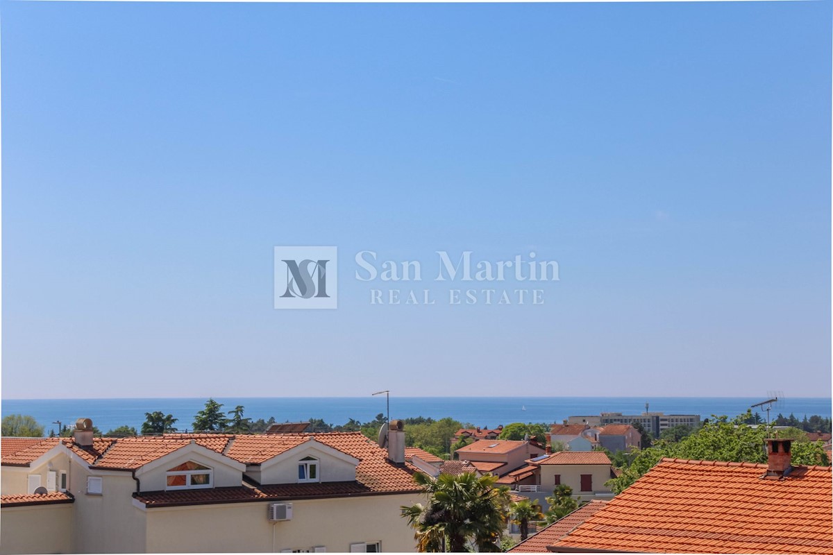 Parenzo, appartamento con vista mare vicino alla spiaggia