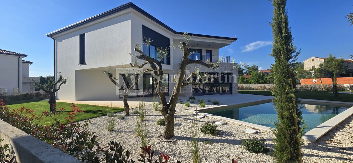 Parenzo, dintorni, Bella villa con piscina non lontano dal mare