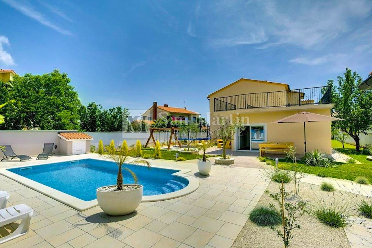 Medolino - grande casa vicino alla spiaggia e al centro