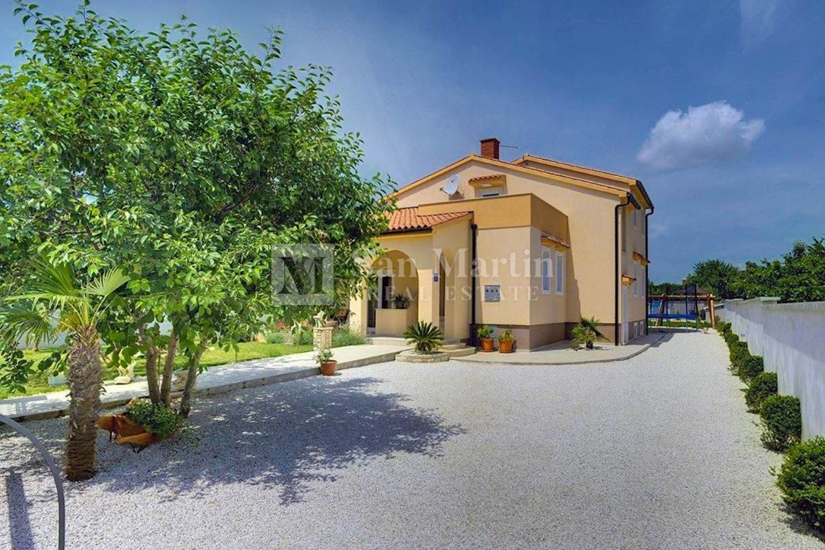 Medolino - grande casa vicino alla spiaggia e al centro