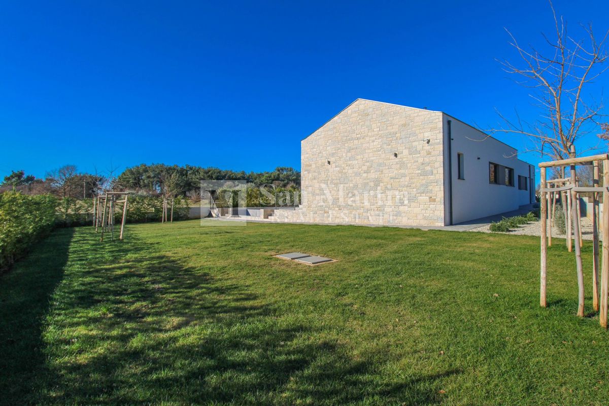 Rovigno, dintorni - casa a un piano lussuosa e di alta qualità