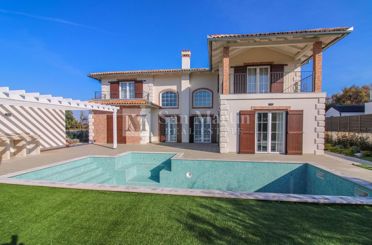 Poreč, dintorni – Ampia villa rustica con piscina