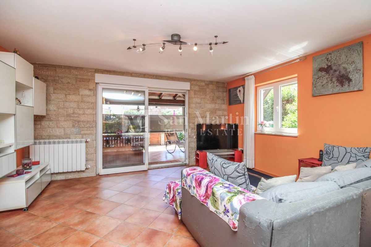 Zona PARENZO, casa con 3 camere da letto