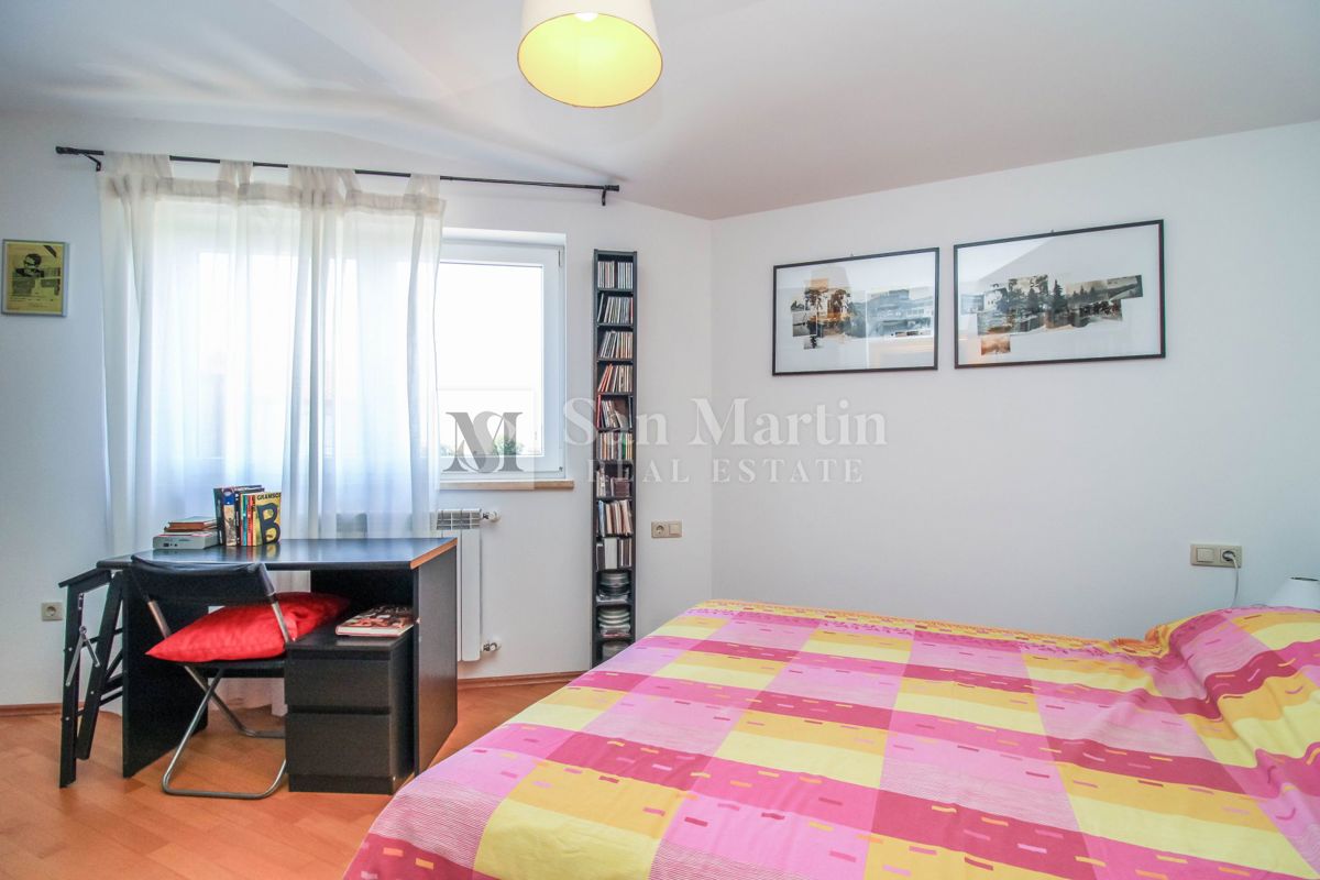 Zona PARENZO, casa con 3 camere da letto