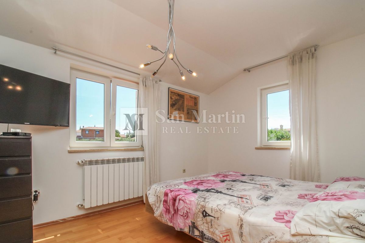 Zona PARENZO, casa con 3 camere da letto