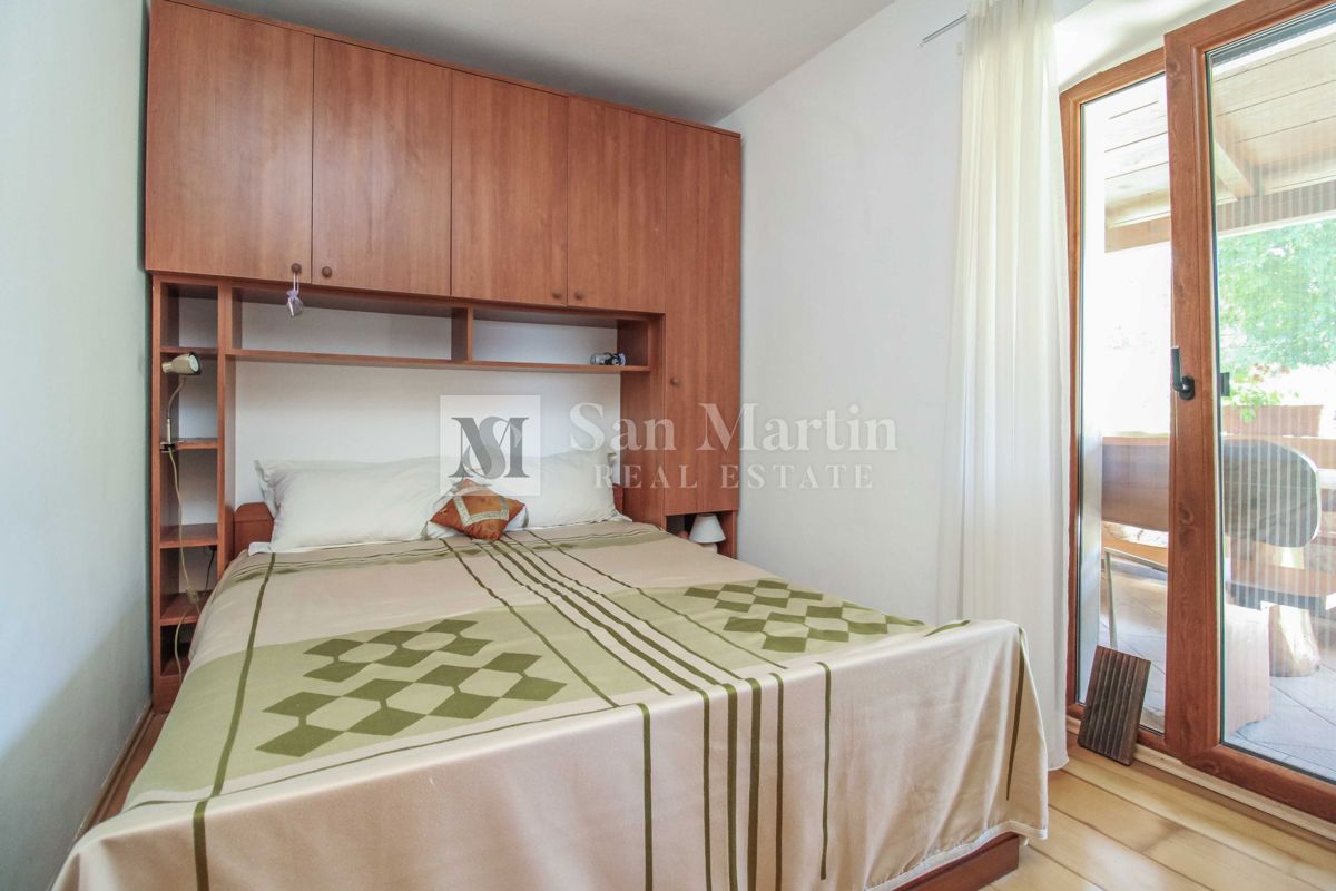 Bellissima casa in pietra con piscina