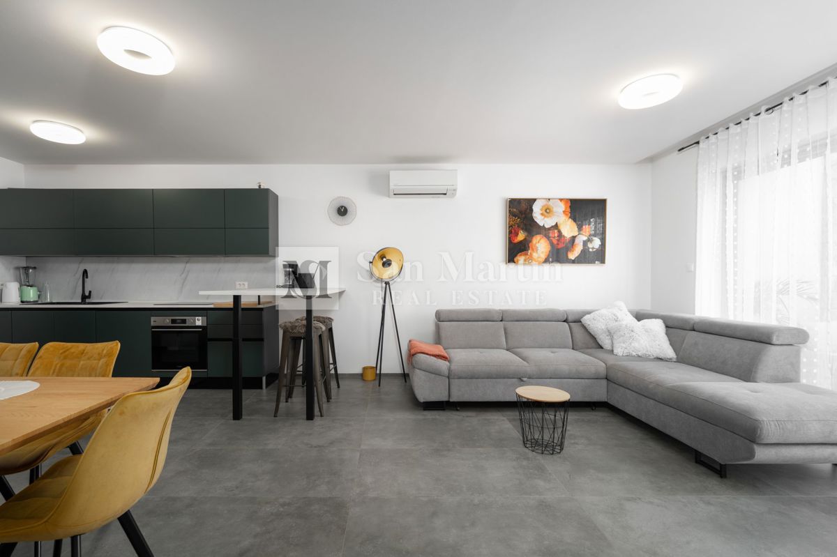 Parenzo, dintorni – Appartamento spazioso con quattro camere da letto vicino al mare!