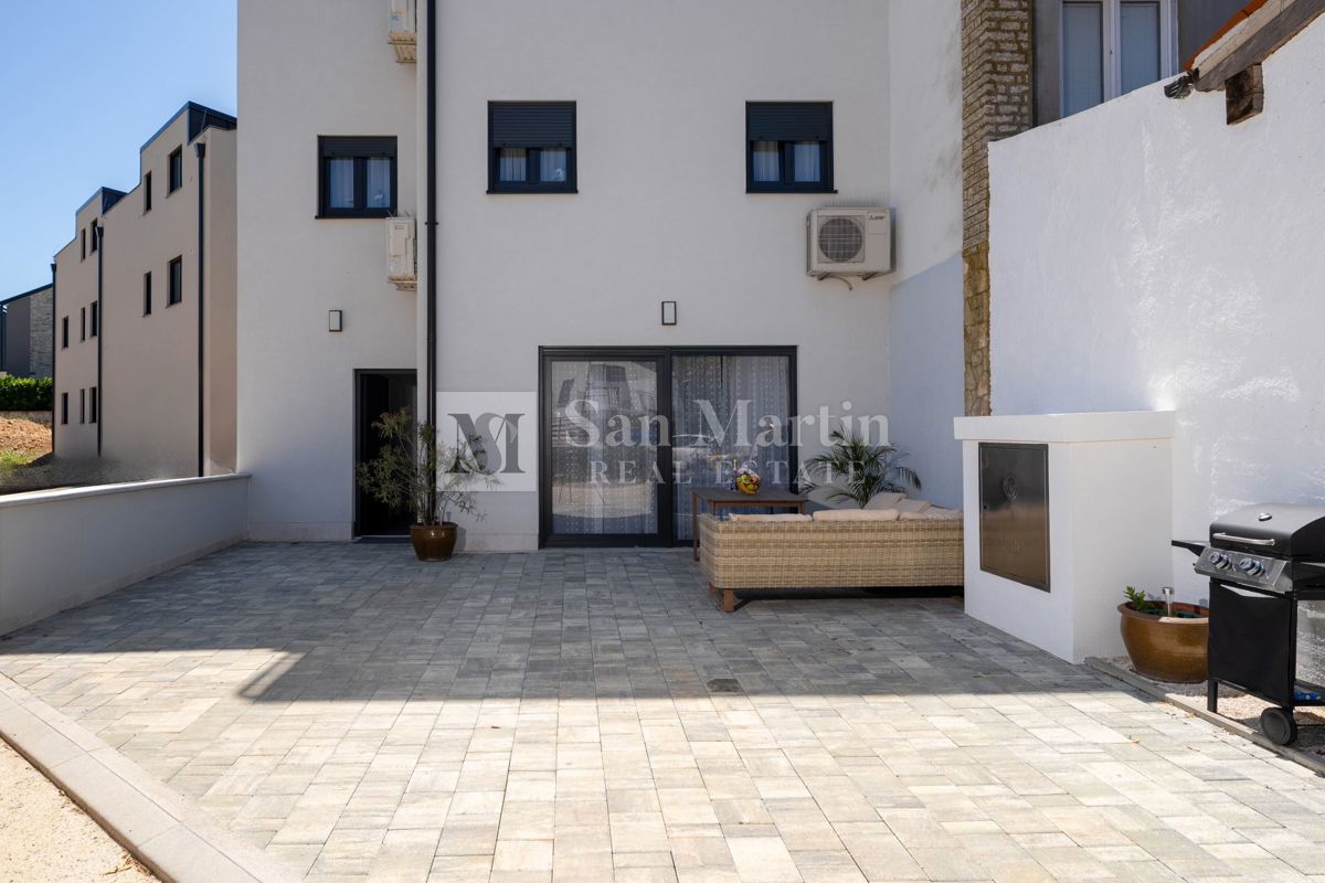 Parenzo, dintorni – Appartamento spazioso con quattro camere da letto vicino al mare!