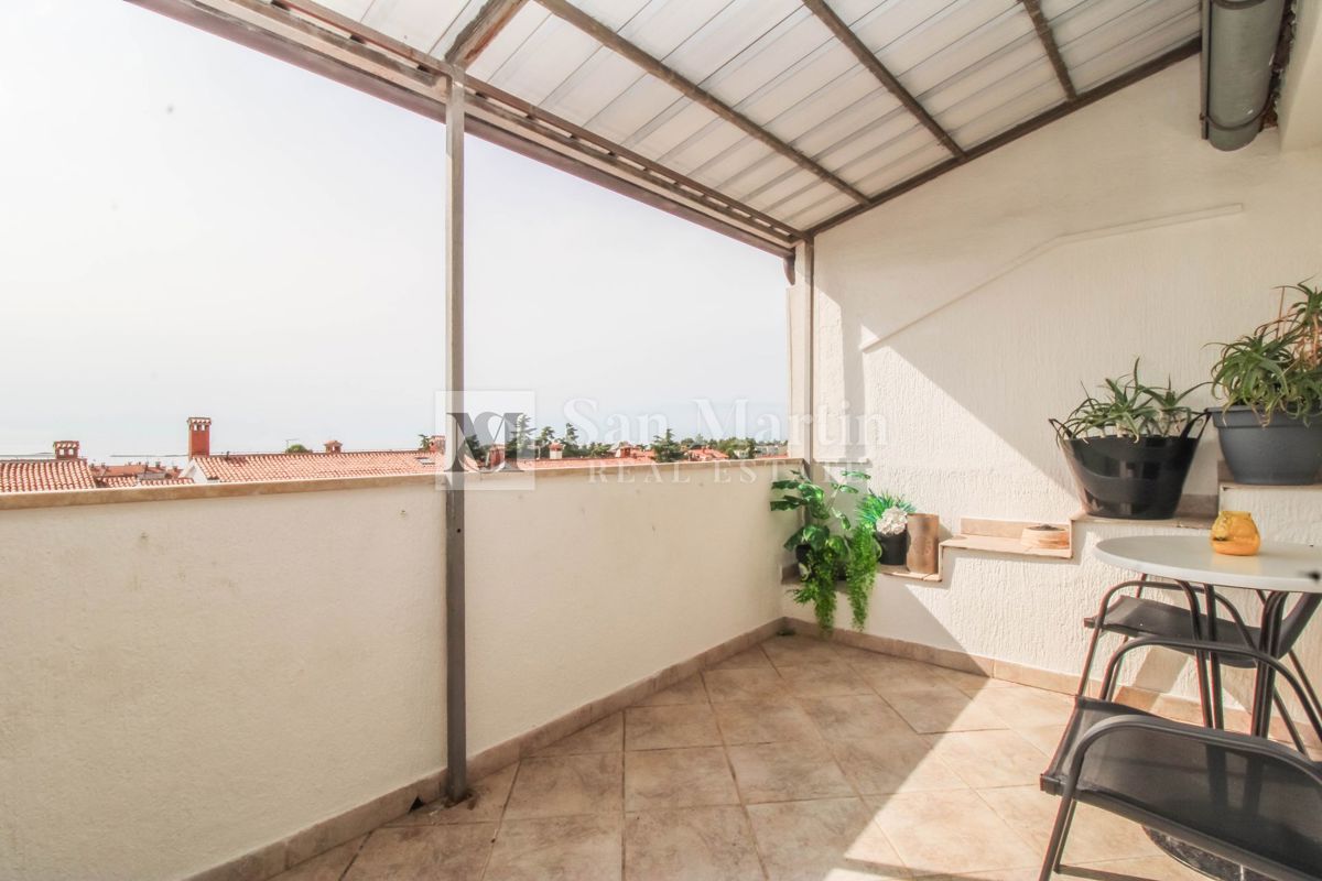 Parenzo, centro più ampio - spazioso appartamento con vista mare e città