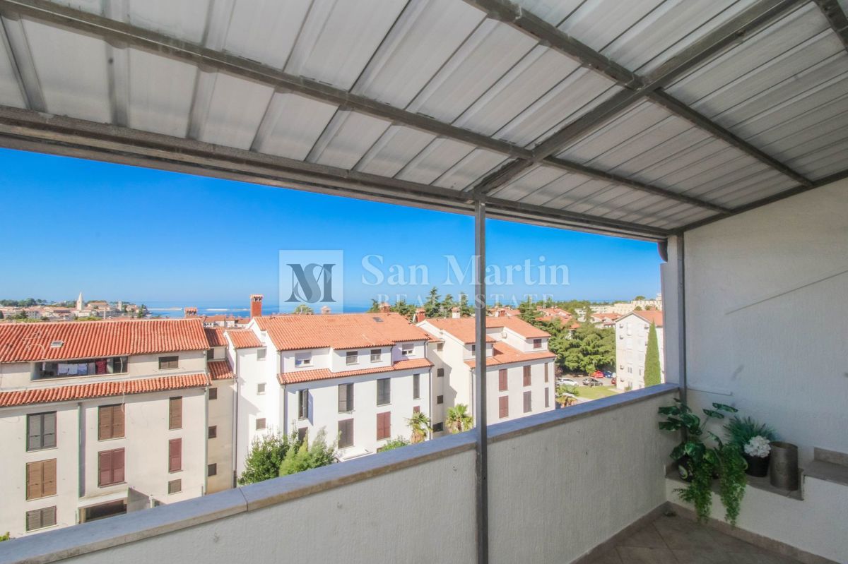 Parenzo, centro più ampio - spazioso appartamento con vista mare e città