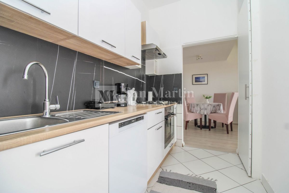 Parenzo, centro più ampio - spazioso appartamento con vista mare e città