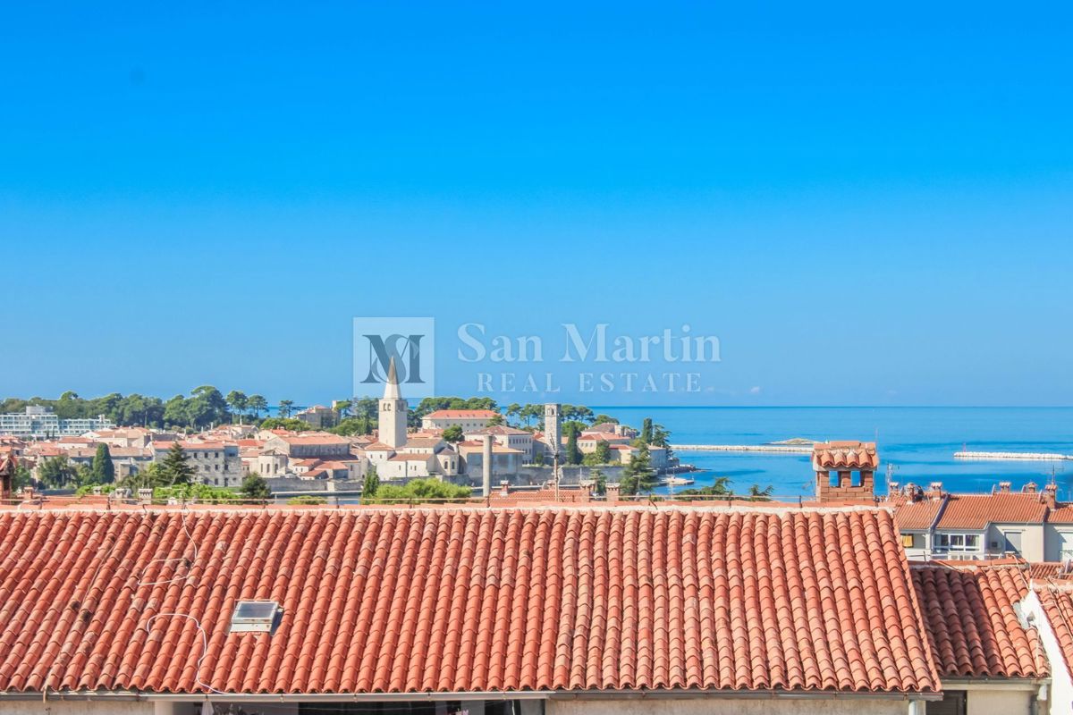 Parenzo, centro più ampio - spazioso appartamento con vista mare e città