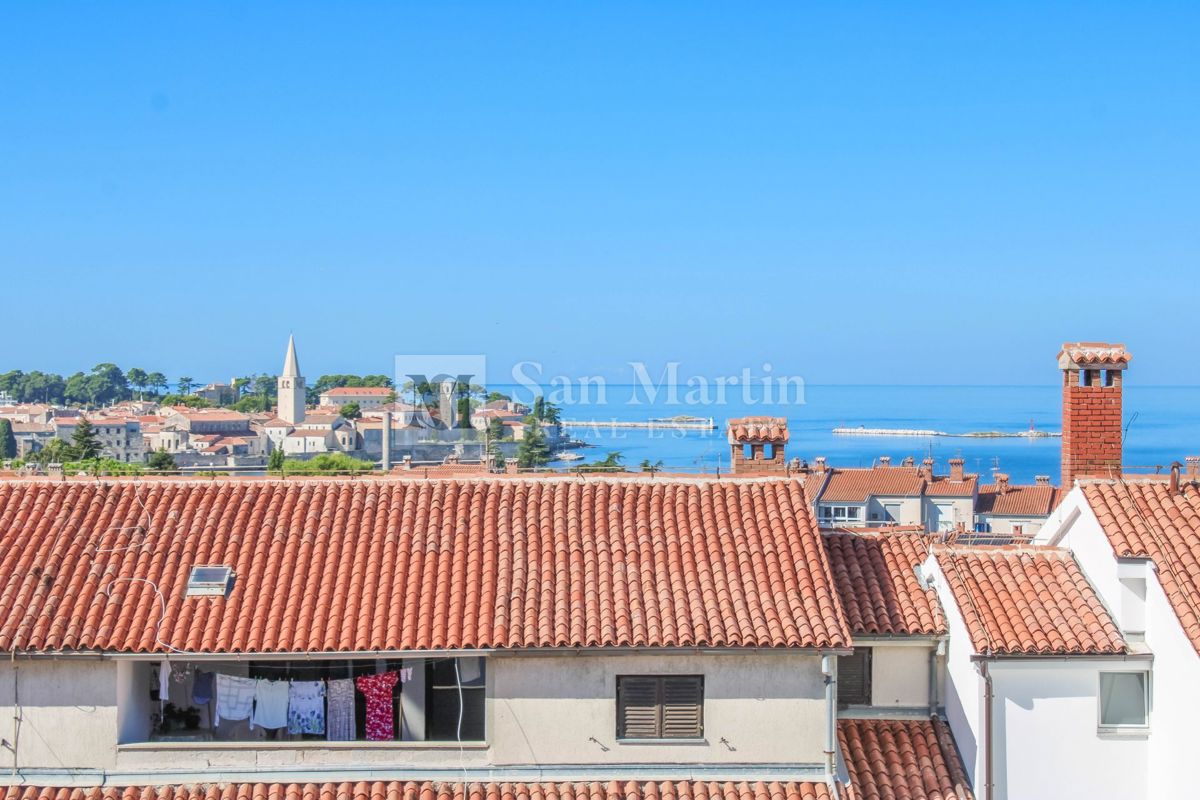 Parenzo, centro più ampio - spazioso appartamento con vista mare e città