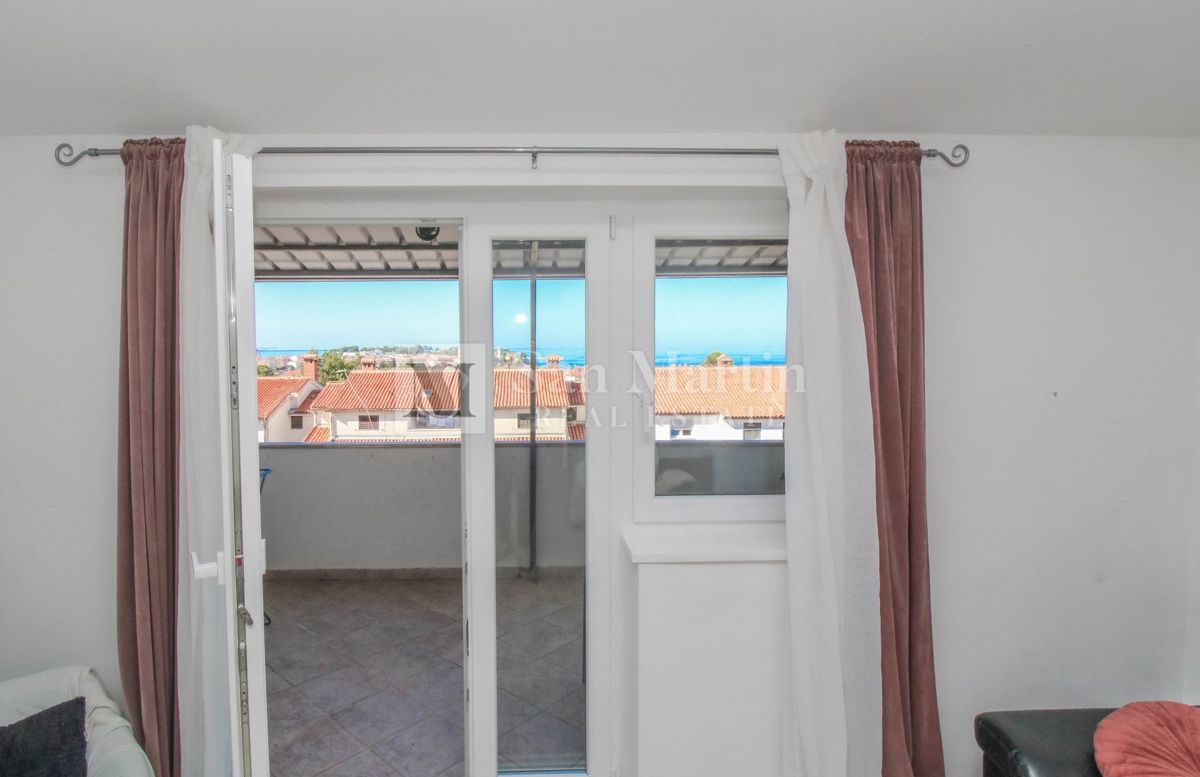 Parenzo, centro più ampio - spazioso appartamento con vista mare e città