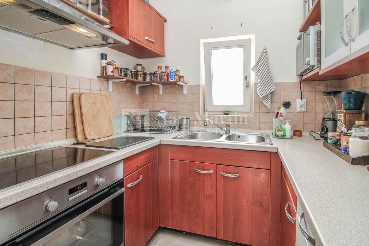 OCCASIONE - PARENZO BELLISSIMA CASA AL PIANO TERRA CON GIARDINO