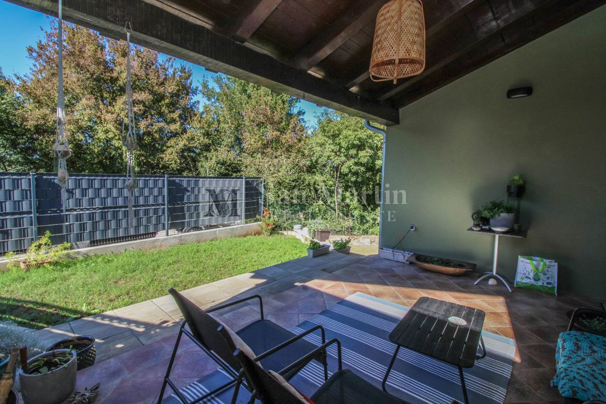 OCCASIONE - PARENZO BELLISSIMA CASA AL PIANO TERRA CON GIARDINO