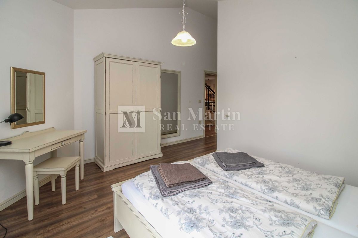 PARENZO - Casa con piscina, 4 camere da letto