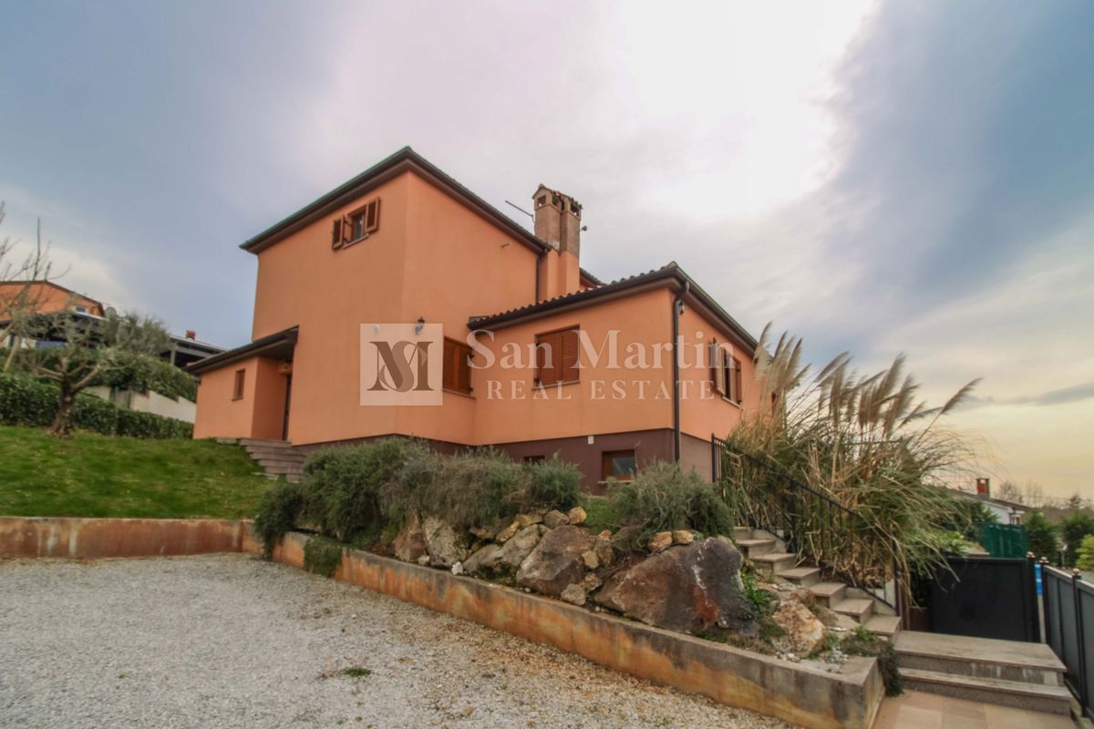 PARENZO - Casa con piscina, 4 camere da letto