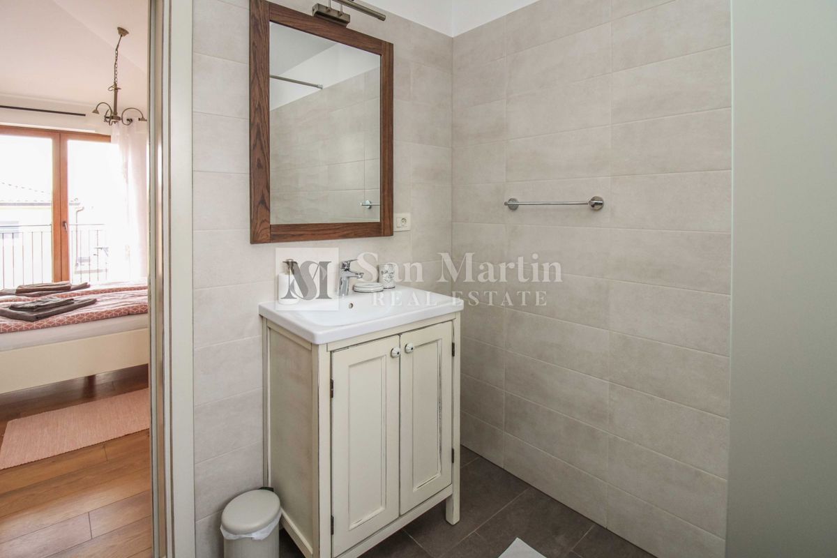 PARENZO - Casa con piscina, 4 camere da letto