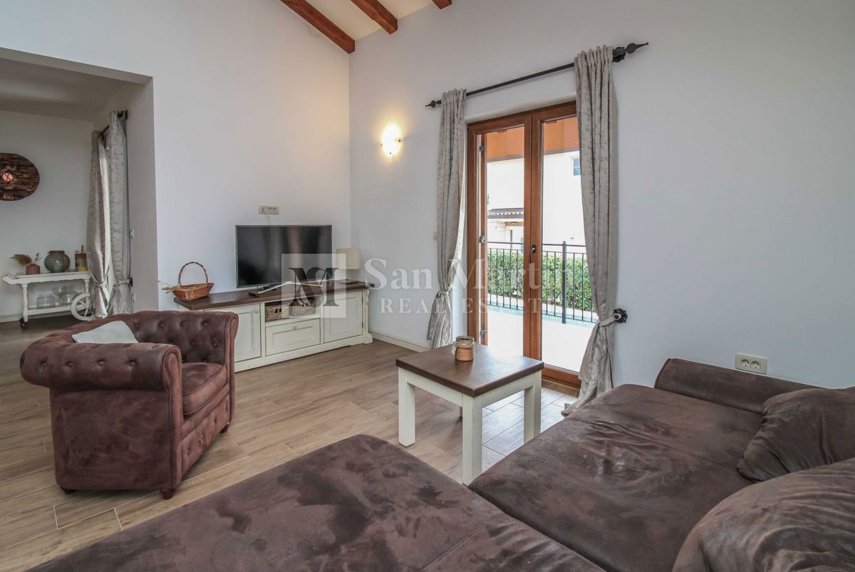 PARENZO - Casa con piscina, 4 camere da letto