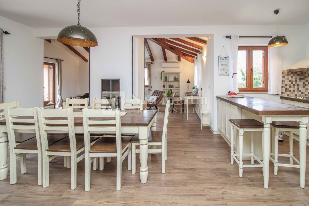 PARENZO - Casa con piscina, 4 camere da letto