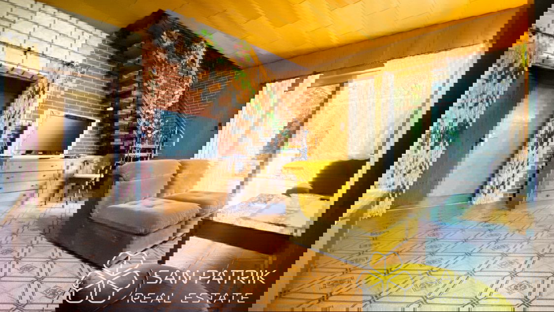 Novi Vinodolski: Casa con ampio giardino e vista sul mare