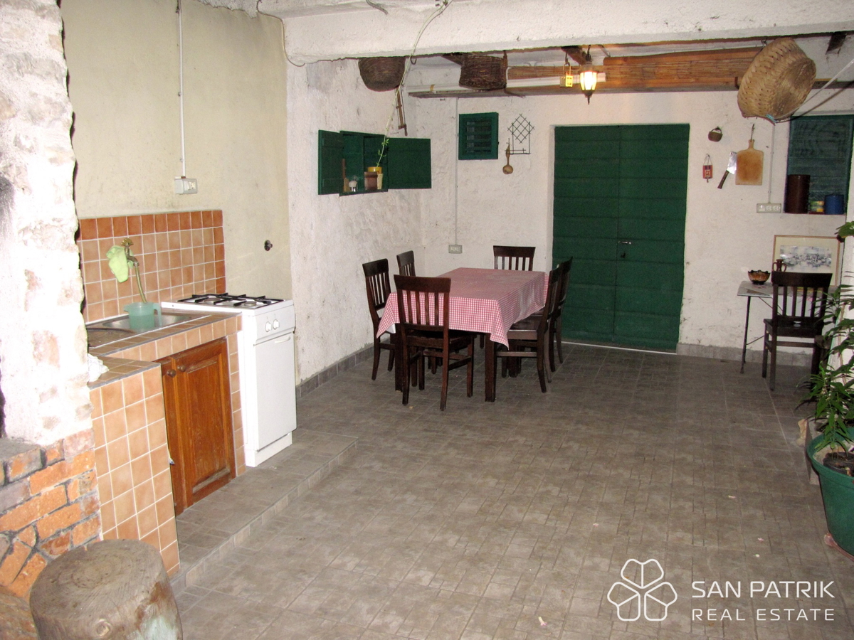 Autentica casa in pietra nel centro storico di Šibenik