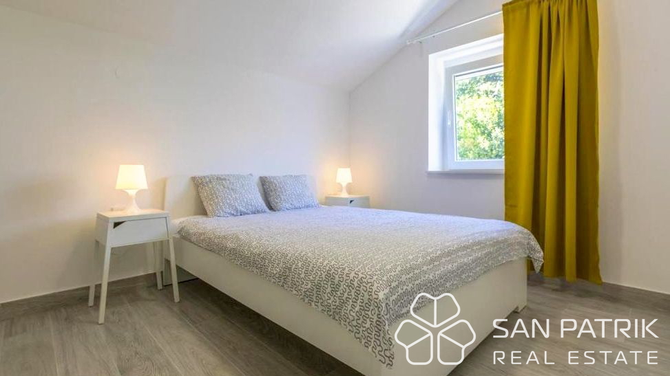 Casa a schiera moderna ristrutturata a Dramlje