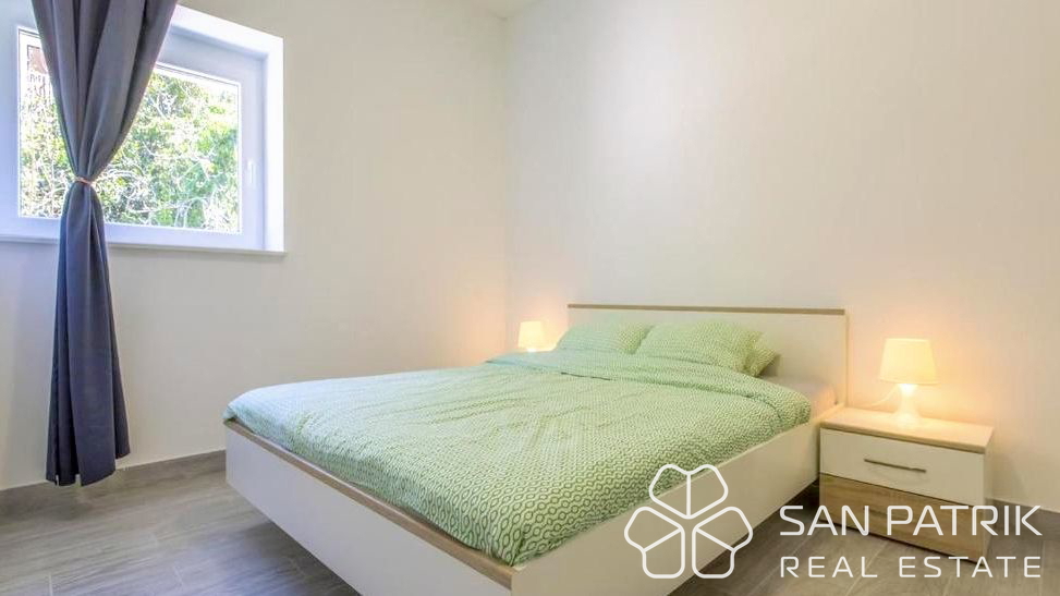 Casa a schiera moderna ristrutturata a Dramlje