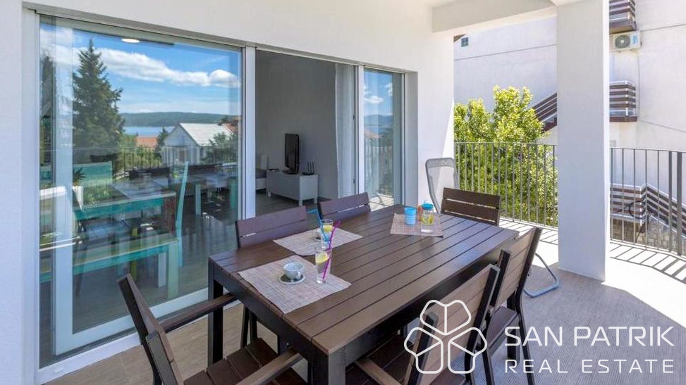 Casa a schiera moderna ristrutturata a Dramlje