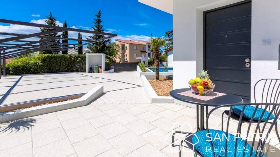 Casa a schiera moderna ristrutturata a Dramlje