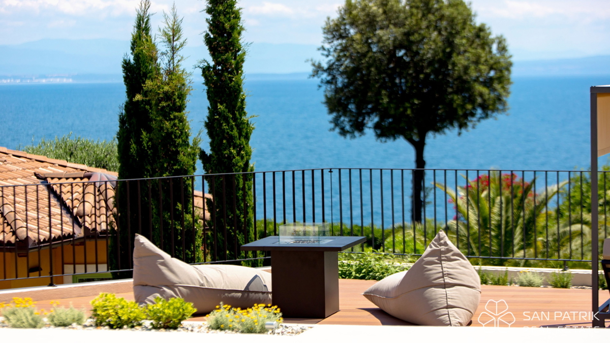 Moderna villa mediterranea con vista panoramica – Mošćenička Draga