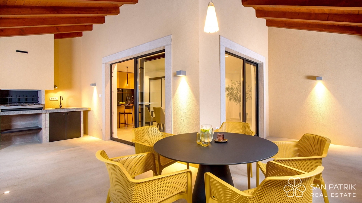 Moderna villa mediterranea con vista panoramica – Mošćenička Draga