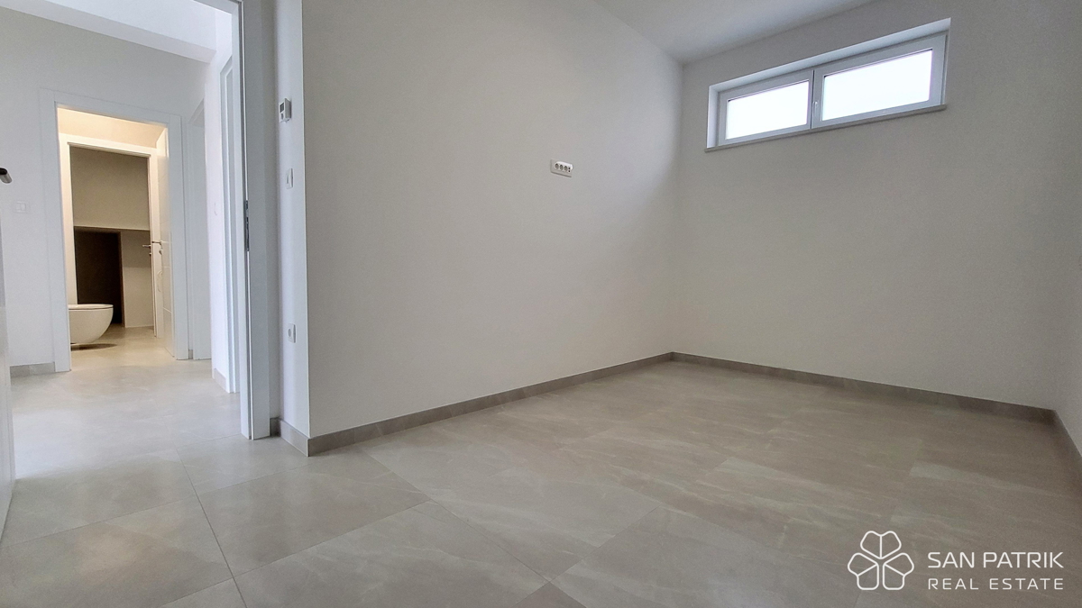 Appartamento moderno con 3 stanze (71 m2) a Crikvenica