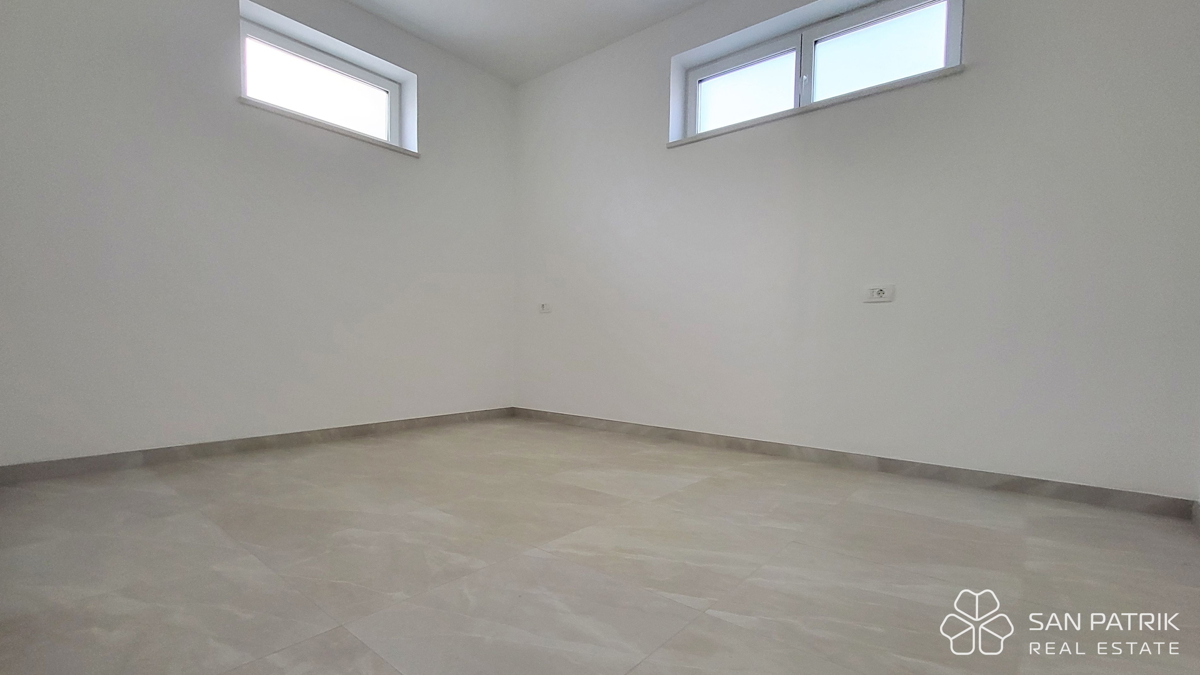 Appartamento moderno con 3 stanze (71 m2) a Crikvenica
