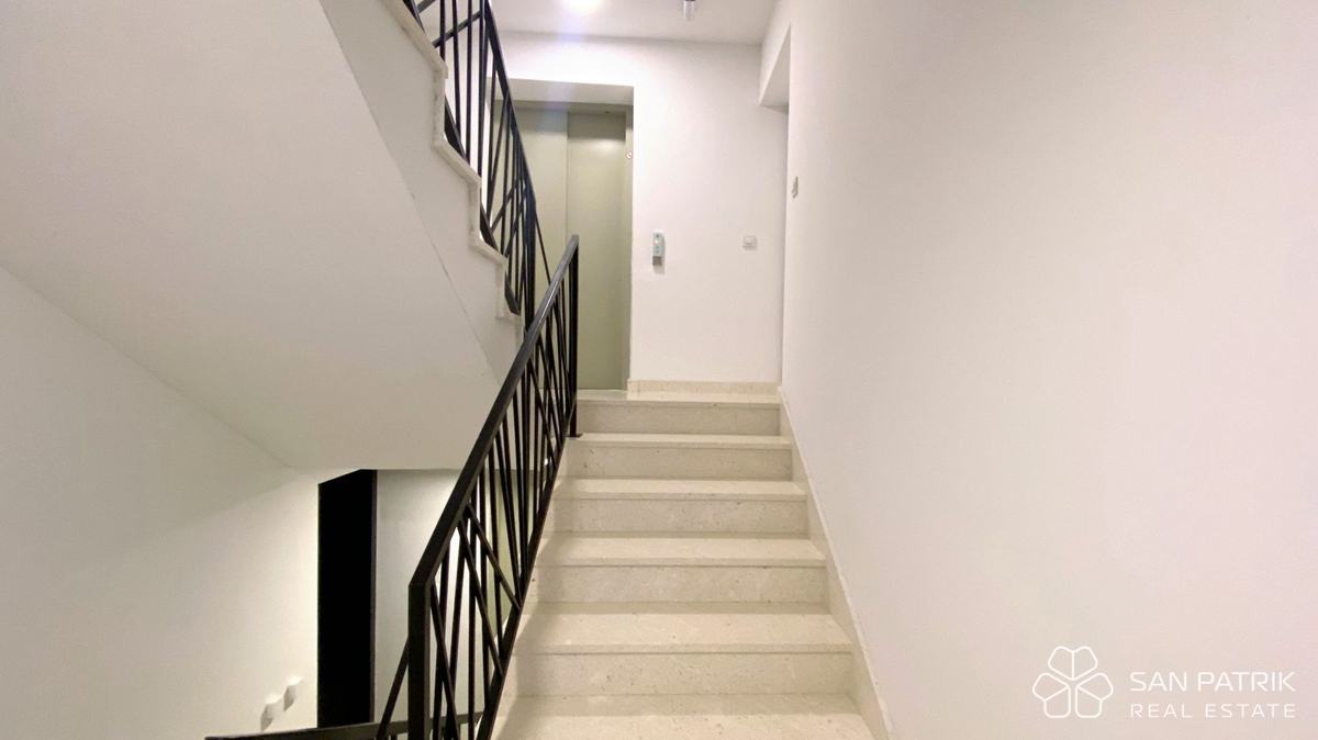 Appartamento con giardino e piscina condominiale a Crikvenica