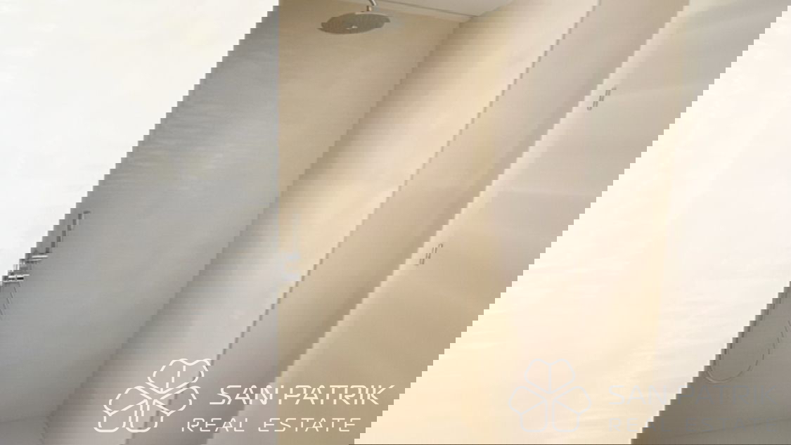 Appartamento con giardino e piscina condominiale a Crikvenica