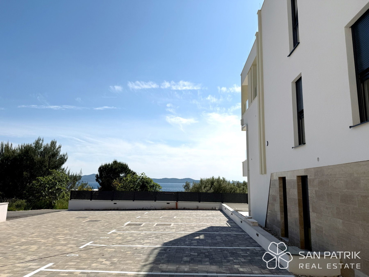Kožino - Zadar: appartamento moderno (86m2), a 250m dal mare, piscina
