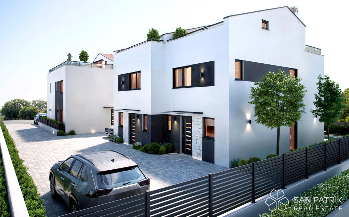 Casa moderna con piscina a Poreč, posizione tranquilla