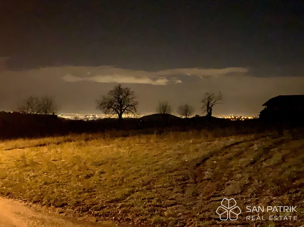 Natura incontaminata a un passo dalla città – terreno edificabile a Medvednica