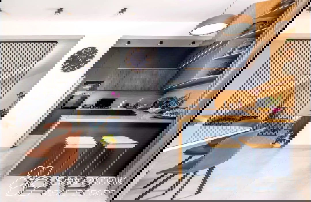 La tua nuova casa sul Kvarner – villa con piscina e vista spettacolare