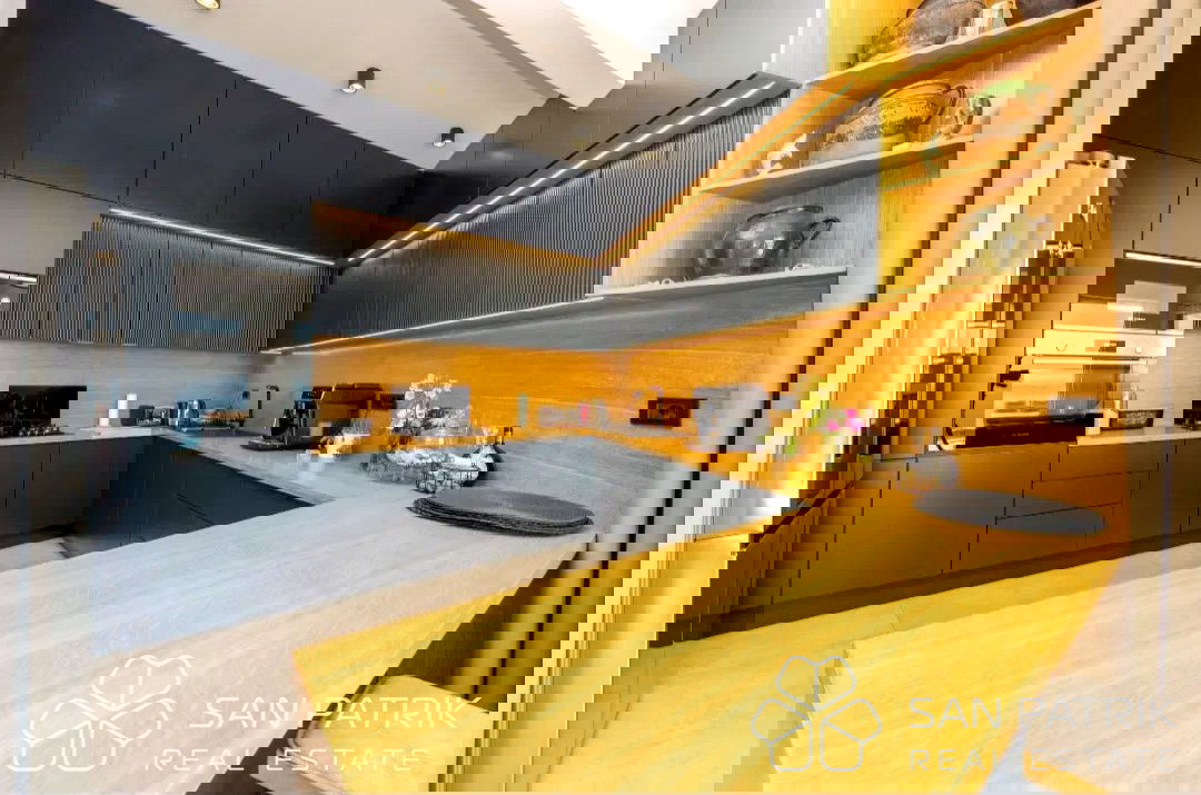 La tua nuova casa sul Kvarner – villa con piscina e vista spettacolare