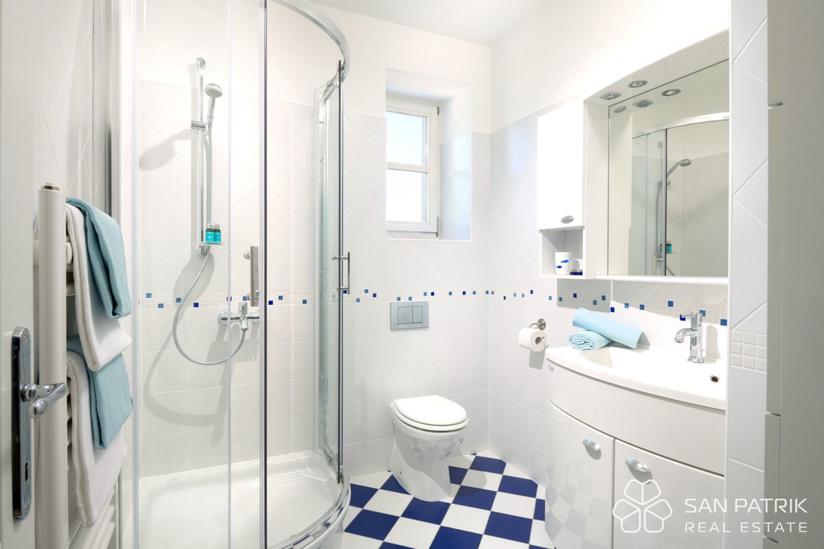 Villa autoctona tra ulivi millenari sull'isola di Pag